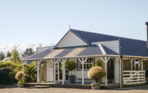 Отель Tongariro Crossing Lodge  Оханго